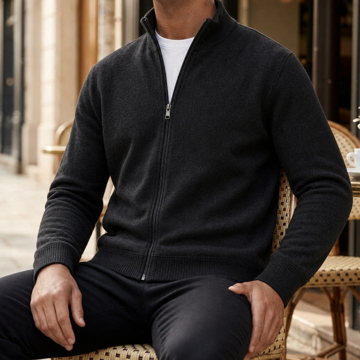 Men's Lightweight Fleece Full-Zip Jacket in Relaxed Fit
