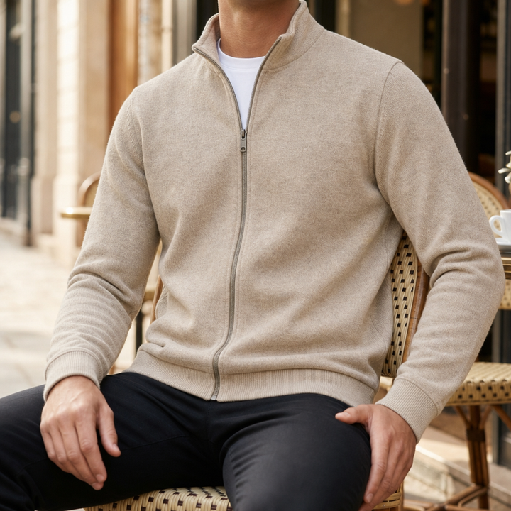 Men's Lightweight Fleece Full-Zip Jacket in Relaxed Fit