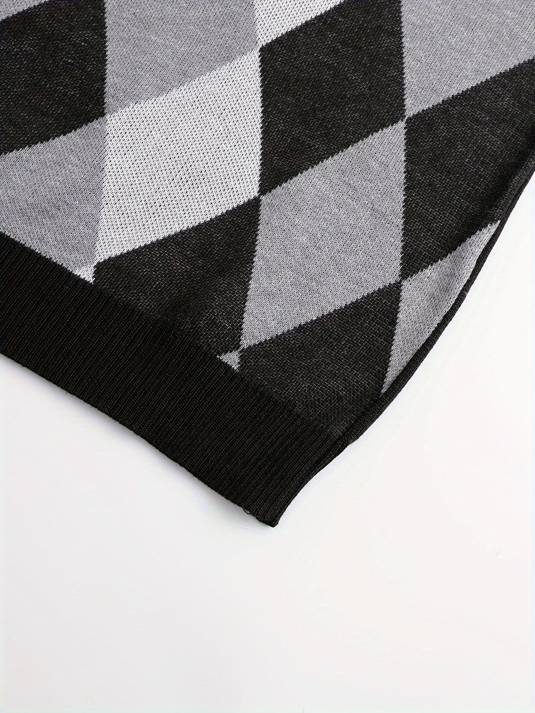 Men's Argyle Knit Sweater Vest with V-Neck