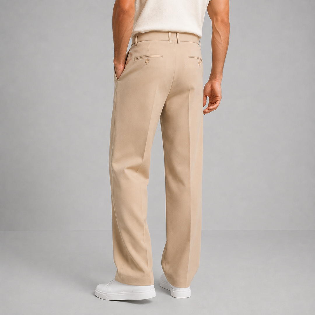 Men's Straight Leg Pleated Trousers in Relaxed Fit
