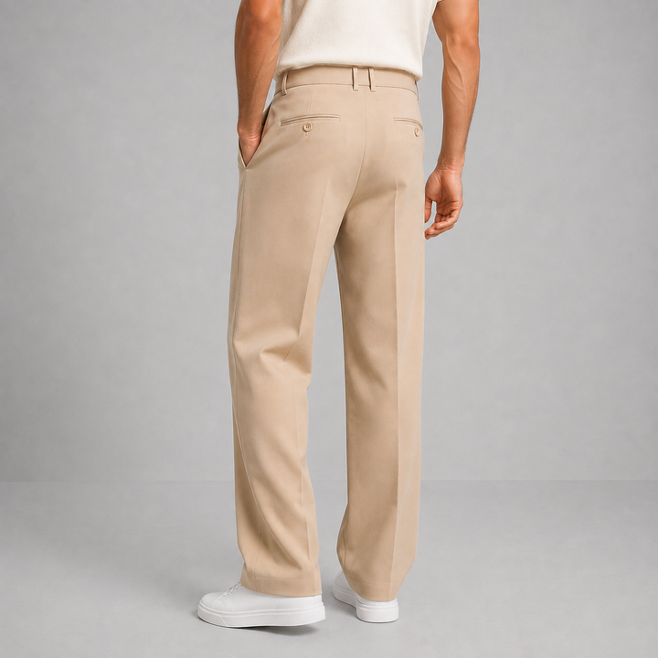 Men's Straight Leg Pleated Trousers in Relaxed Fit