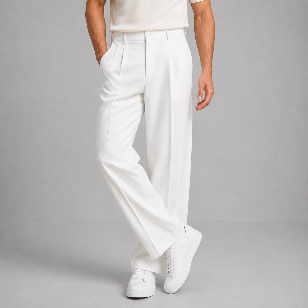 Men's Straight Leg Pleated Trousers in Relaxed Fit