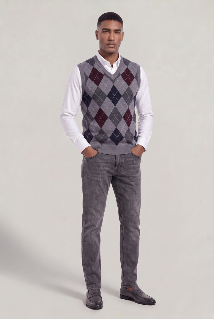 Men's Argyle V-Neck Sweater Vest in a Fitted Knit