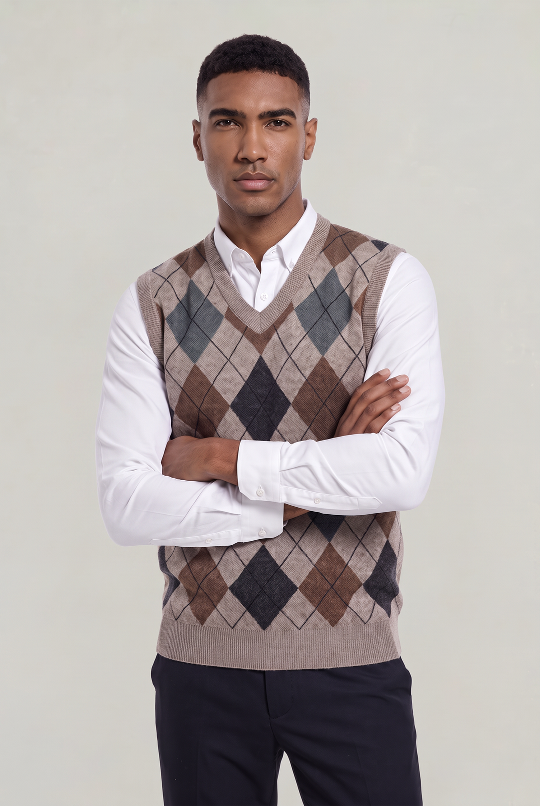 Men's Argyle V-Neck Sweater Vest in a Fitted Knit