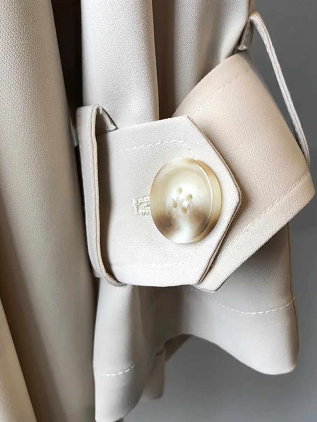 Women's Waterproof Double-Breasted Trench Coat with Lapel Collar