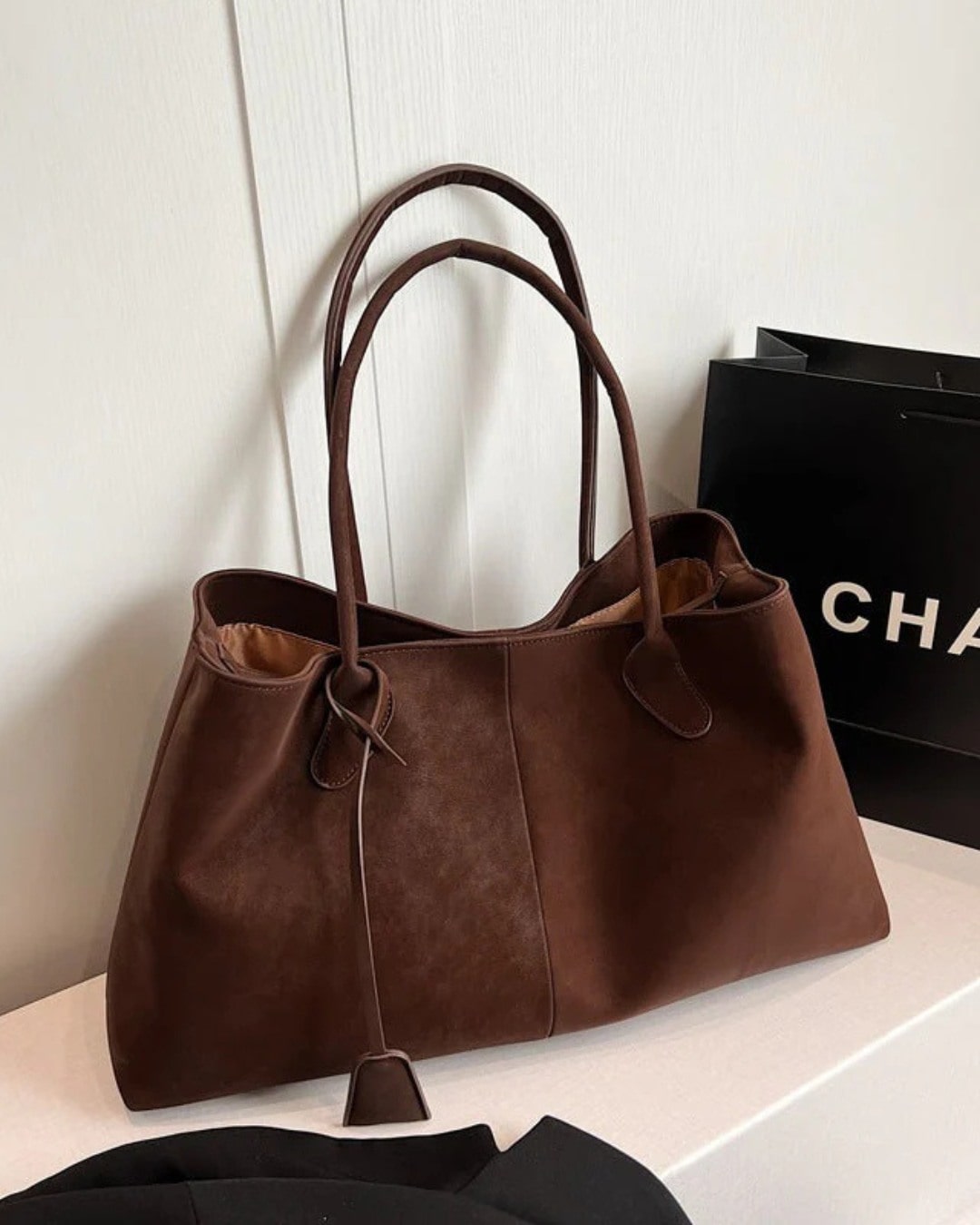 Minimalist Leather Tote Bag for Women