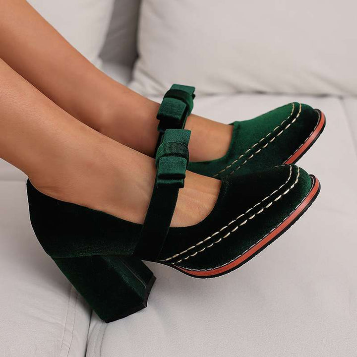 Vintage Block Heel Mary Jane Pumps
