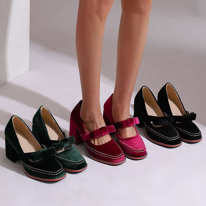 Vintage Block Heel Mary Jane Pumps