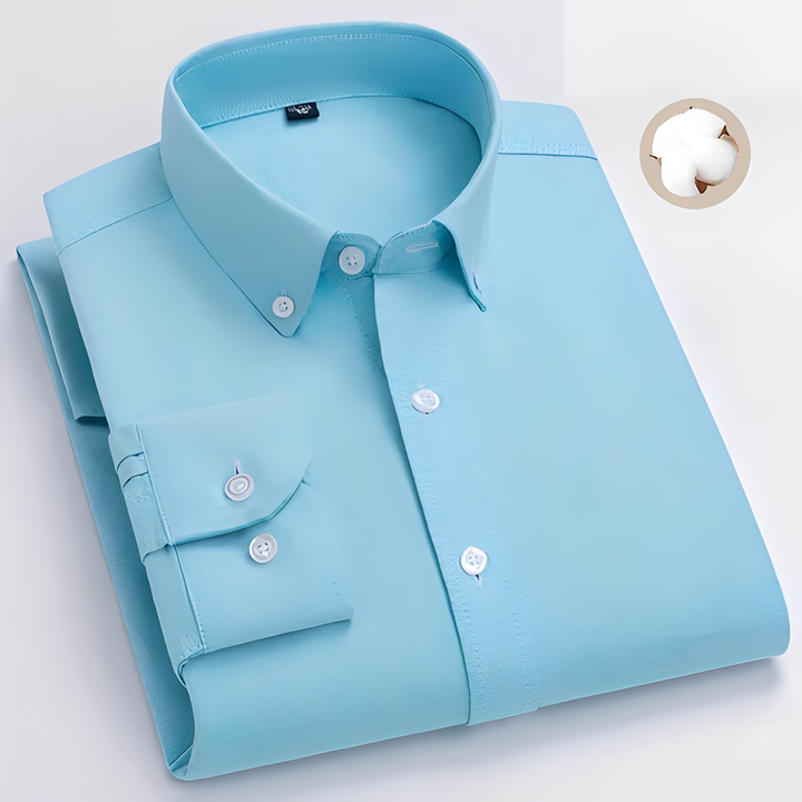 Men's Checkered Button-Down Shirt in a Relaxed Fit