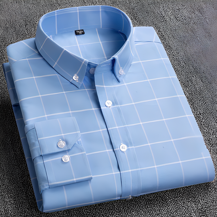 Men's Checkered Button-Down Shirt in a Relaxed Fit