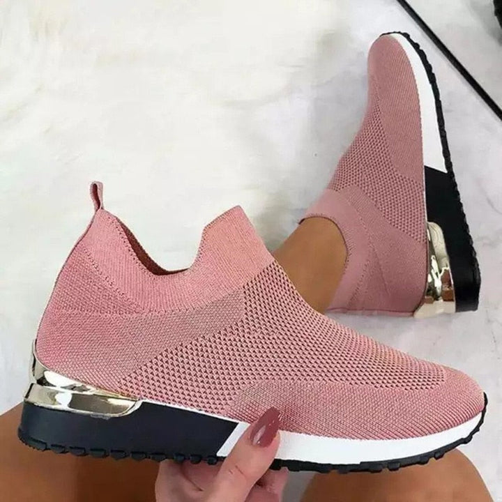 Women's Slip-On Elastic Sneakers - Pink