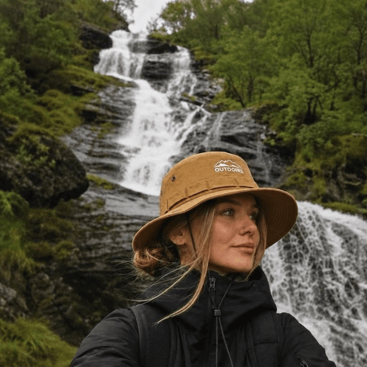Men's Cotton Hiking Hat with Chin Strap