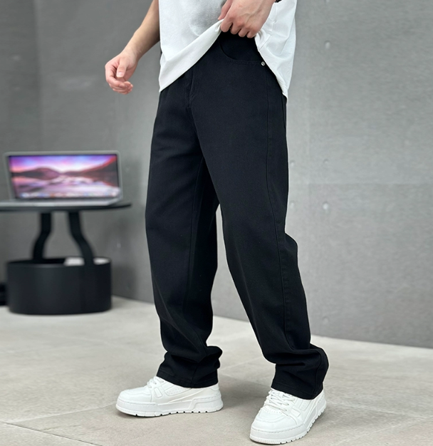 Relaxed Fit Straight Leg Jeans