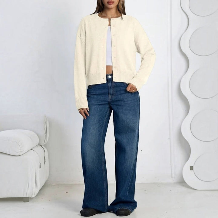 Women's Cropped Button Front Cardigan in Relaxed Fit