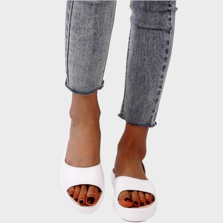 Lightweight Platform Slingback Sandals