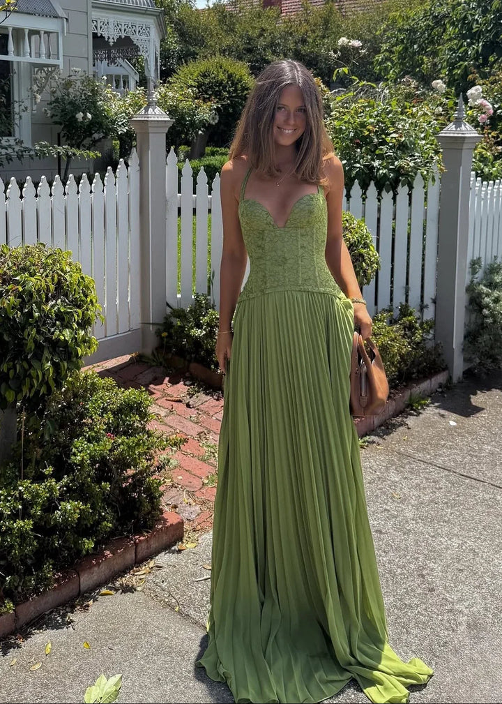 Women's Halter Pleated Maxi Dress with Sweetheart Bodice